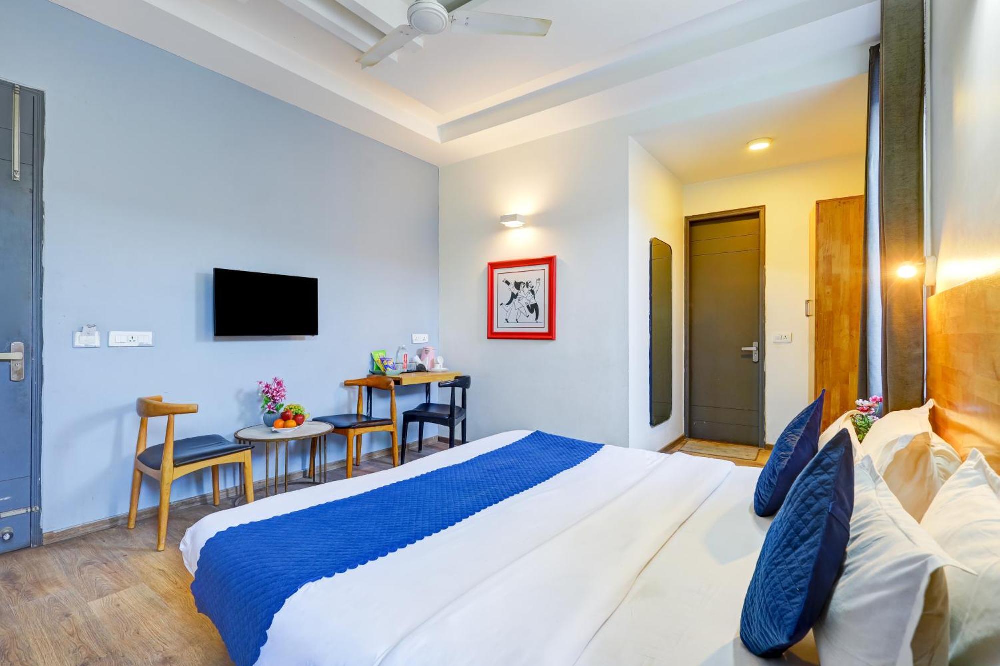 Hotel Wedlock Sector - 47 Gurgaon Exterior photo